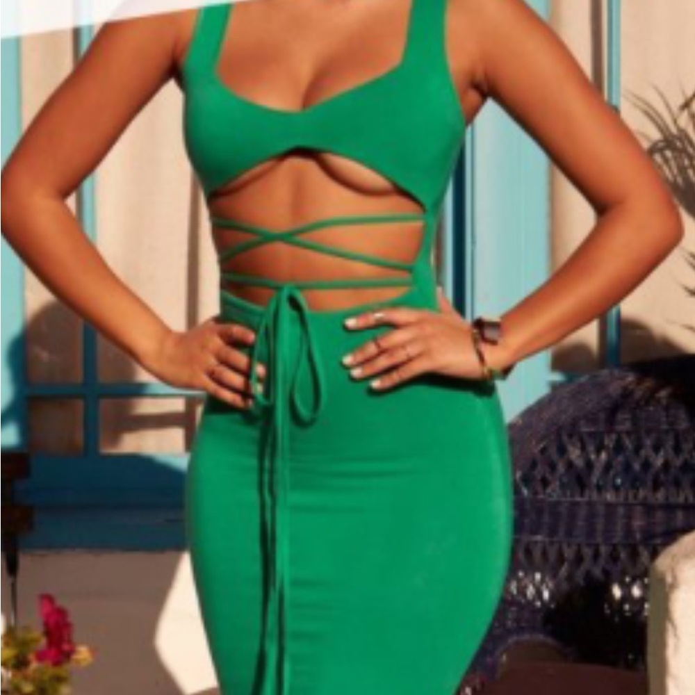 BRAND NEW Oh Polly Green Cut-Out Dress M (Never been worn)